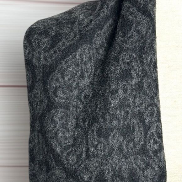 Grant Thomas Cashmere Scarf Gray Paisley Print Fringes made in Germany Unisex - Picture 4 of 10